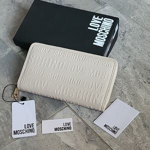 Love Moschino Cream Embossed Wallet